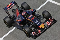 Daniil Kvyat, Scuderia Toro Rosso STR11