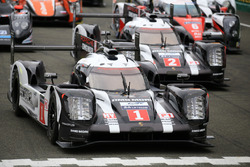 #1 Porsche Team Porsche 919 Hybrid і #2 Porsche Team Porsche 919 Hybrid