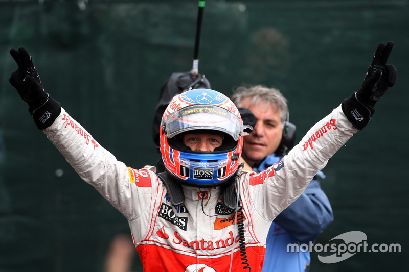 Pemenang lomba Jenson Button, McLaren Mercedes