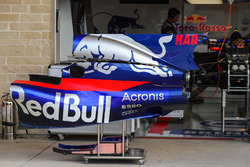 Scuderia Toro Rosso STR12 bodywork