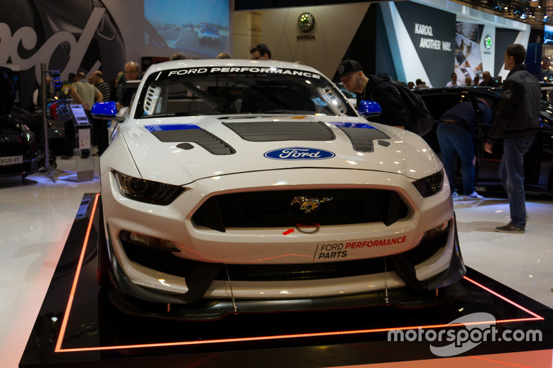 Ford Mustang GT4