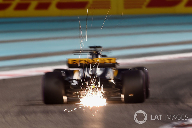 Nico Hulkenberg, Renault Sport F1 Team RS17 sparks