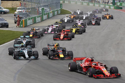 Sebastian Vettel, Ferrari SF71H, Max Verstappen, Red Bull Racing RB14, Valtteri Bottas, Mercedes