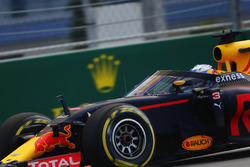 Daniel Ricciardo, Red Bull Racing RB12 met aeroscreen
