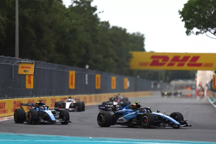 Alexander Albon, Williams; Carlos Sainz, Williams