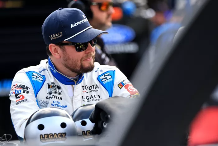 Erik Jones, Legacy Motor Club