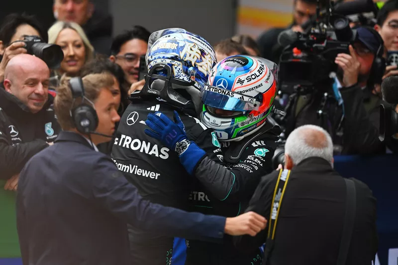 George Russell, Mercedes; Andrea Kimi Antonelli, Mercedes