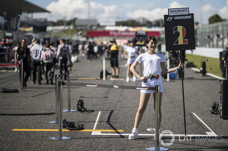 Grid girl