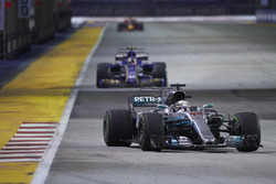 Льюіс Хемілтон, Mercedes AMG F1 W08, Паскаль Верляйн, Sauber C36