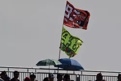 Des drapeaux