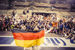 Nico Rosberg, Mercedes AMG F1, 2016 World Championship Victory Behind-the-Scenes