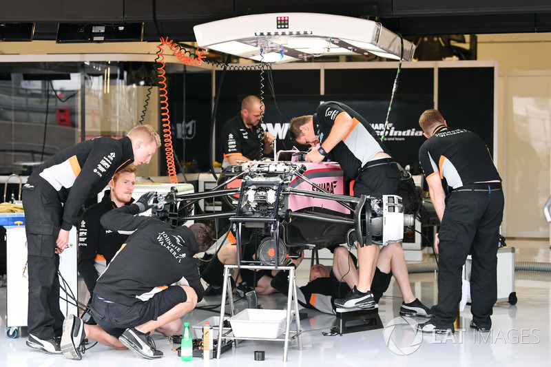 Детали передней части Force India VJM10