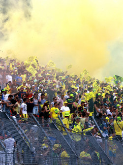 Fans de Valentino Rossi, Yamaha Factory Racing