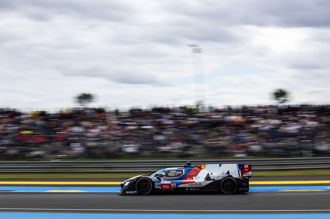  #15 BMW M Team WRT BMW M Hybrid V8: Dries Vanthoor, Raffaele Marciello, Marco Wittmann.
