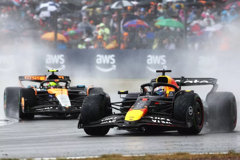 Lando Norris, McLaren, Max Verstappen, Red Bull Racing