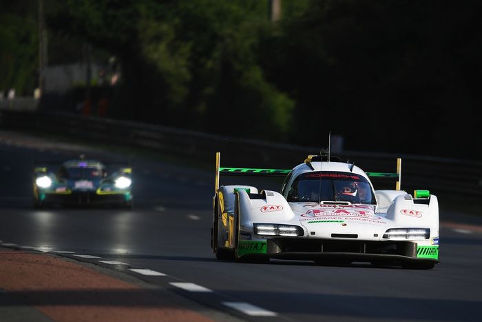 #99 Proton Competition Porsche 963: Neel Jani, Nicolas Pino, Nicolas Varrone
