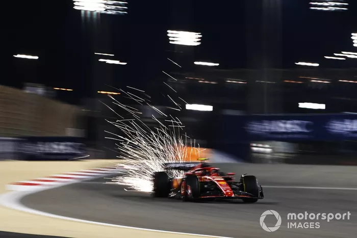 Carlos Sainz y el Ferrari SF-24 echan chispas