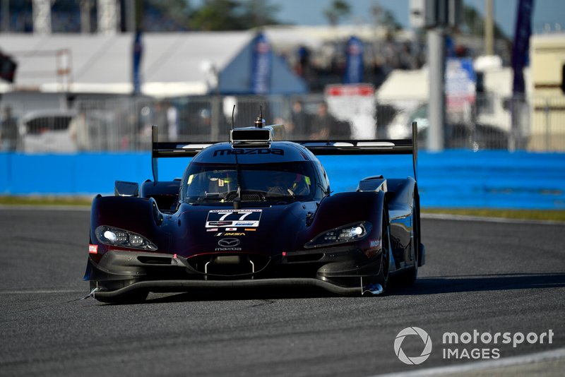 #77 Mazda Team Joest Mazda DPi, DPi: Oliver Jarvis, Tristan Nunez, Timo Bernhard, Rene Rast