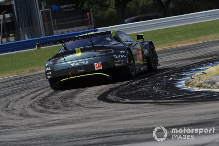 #98 Aston Martin Racing Aston Martin Vantage: Paul Dalla Lana, Pedro Lamy, Mathias Lauda 