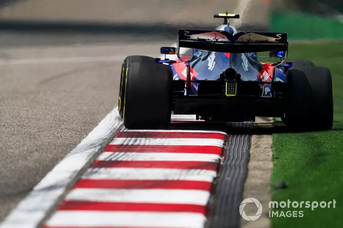 Alexander Albon, Toro Rosso STR14