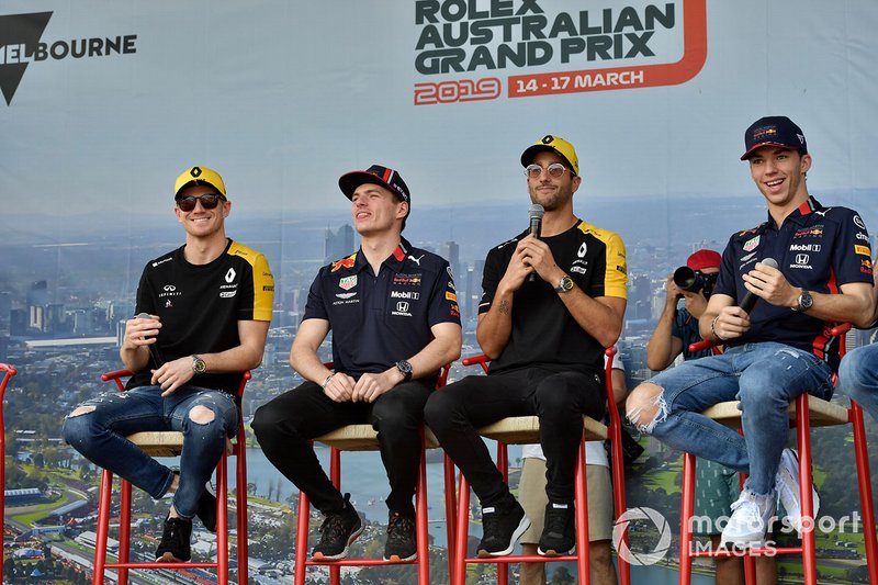 Nico Hulkenberg, Renault F1 Team, Max Verstappen, Red Bull Racing, Daniel Ricciardo, Renault, e Pierre Gasly, Red Bull Racing, sul palco
