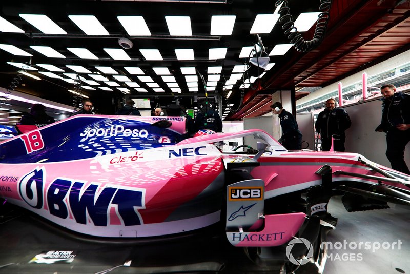 Lance Stroll, Racing Point RP19, in the garage