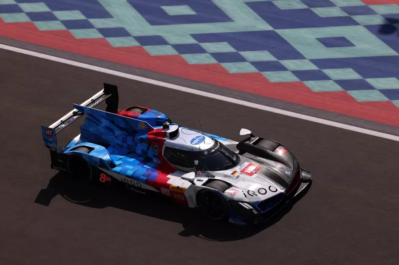 #15 BMW M Team WRT BMW M Hybrid V8 : Dries Vanthoor, Raffaele Marciello, Kevin Magnussen