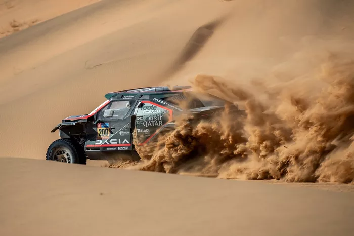 #200 Les Sandriders Dacia Dacia : Nasser Al-Attiyah, Boulanger Edouard