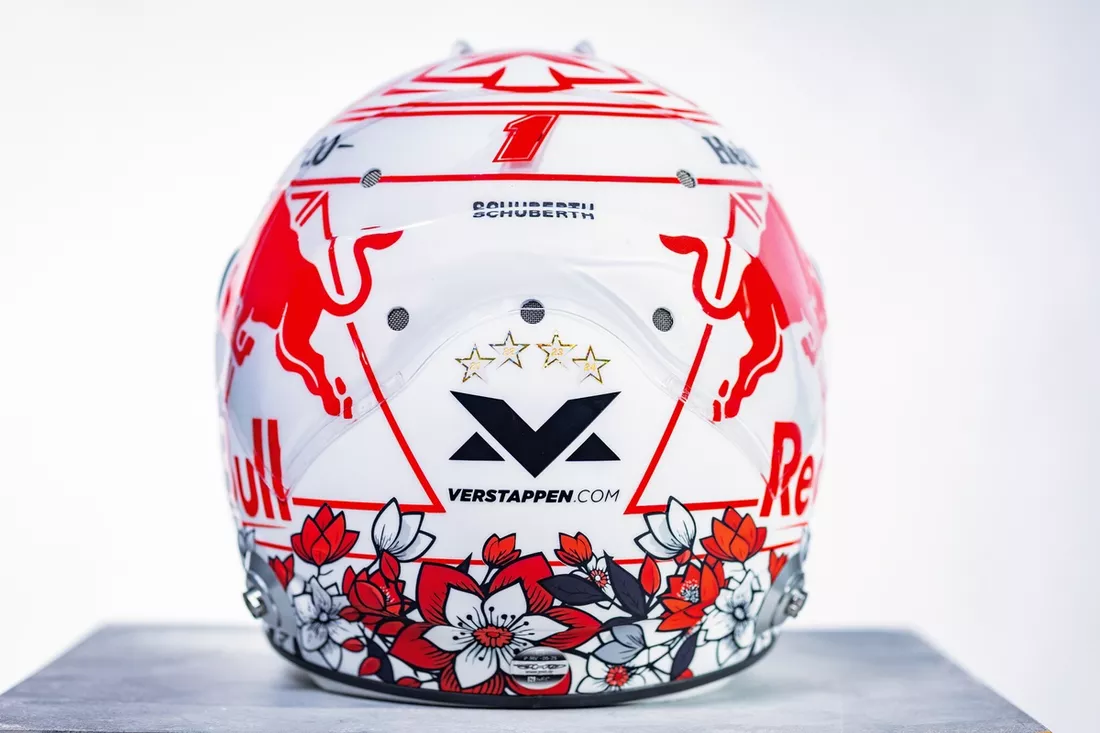 マックス・フェルスタッペン レッドブル 1/2ヘルメット 2023年日本GP仕様 マックス・フェルスタッペン、F1日本GP特別ヘルメットデザイン F1