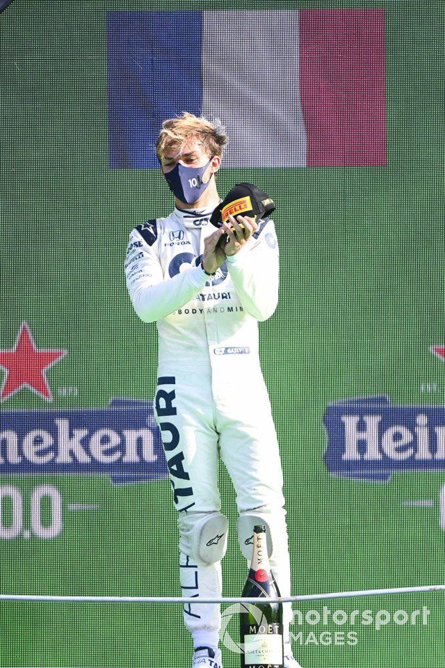 Podio: ganador Pierre Gasly, AlphaTauri