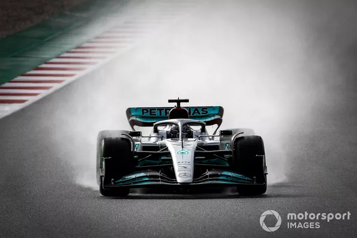 Lewis Hamilton, Mercedes W13