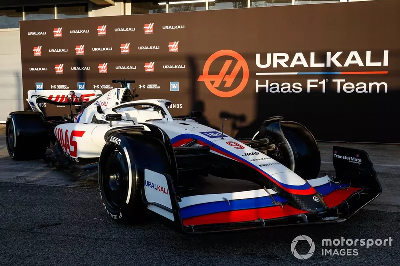 Haas F1 Team VF-22