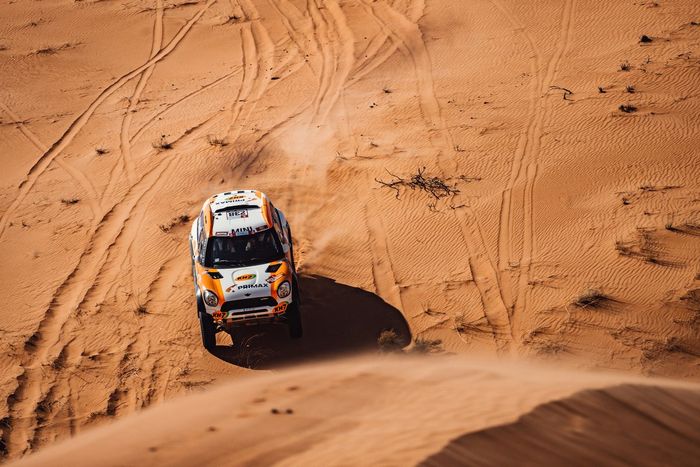 #238 X-Raid Mini John Cooper Works Rally Mini: Laia Sanz, Maurizio Gerini