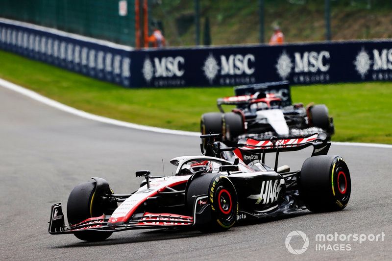 Kevin Magnussen, Haas VF-23, Daniel Ricciardo, AlphaTauri AT04