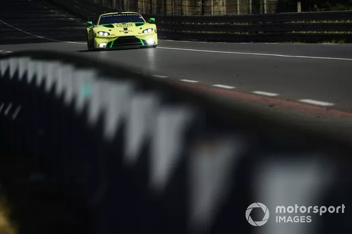 #97 Aston Martin Racing Aston Martin Vantage AMR: Alex Lynn, Maxime Martin, Jonathan Adams, Russ Gunn