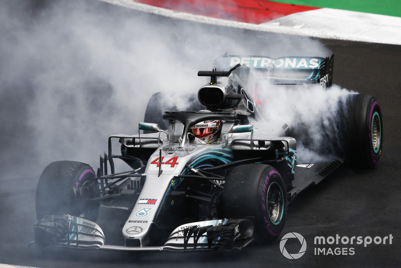 Льюіс Хемілтон, Mercedes AMG F1 W09