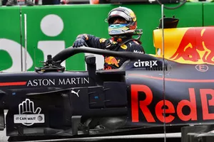 Daniel Ricciardo, Red Bull Racing RB14 in parc ferme 