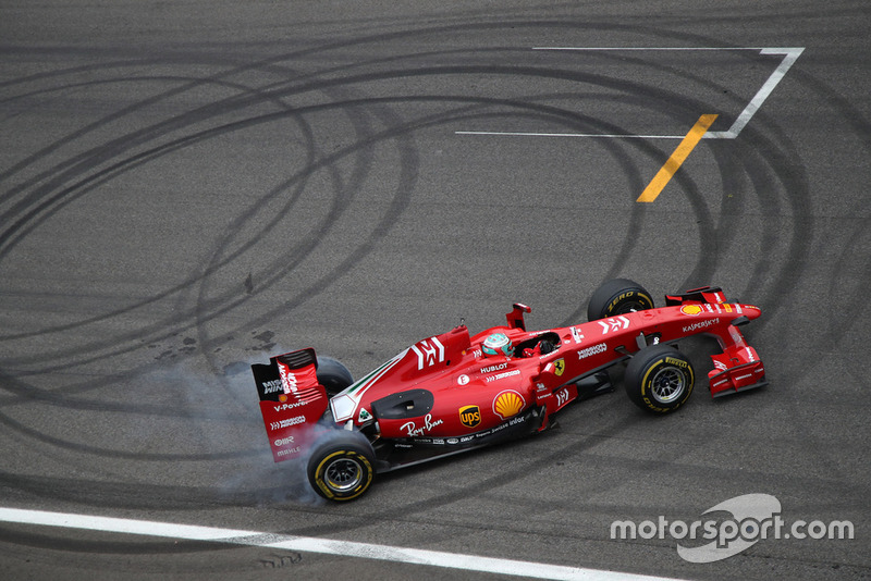 Заезд Ferrari F60