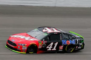 Kurt Busch, Stewart-Haas Racing, Ford Fusion Haas Automation/Mobil 1