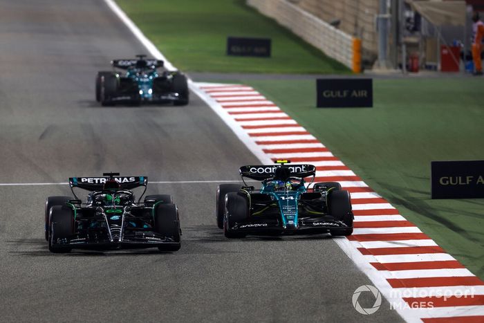 George Russell, Mercedes F1 W14, Fernando Alonso, Aston Martin AMR23, Lance Stroll, Aston Martin AMR23