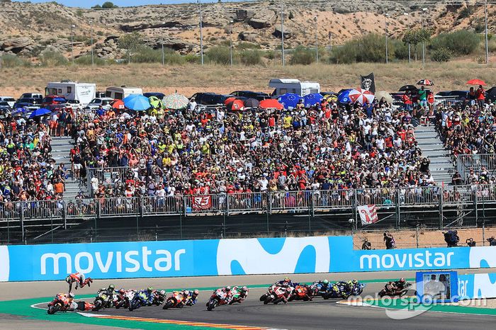 Jorge Lorenzo, Ducati Team se cae al inicio de la carrera