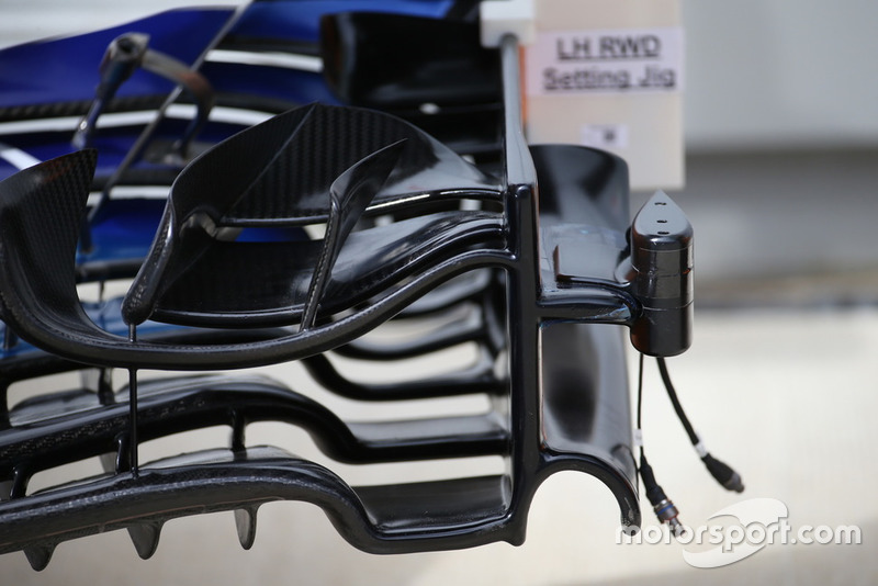 Une caméra sur l'aileron avant de la McLaren MCL33