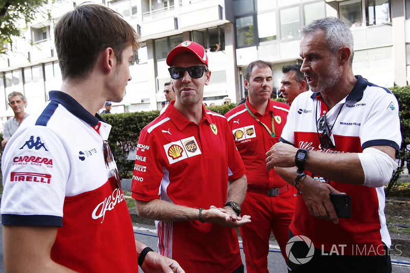 Charles Leclerc, Sauber, Sebastian Vettel, Ferrari and Beat Zehnder, Sauber Manager