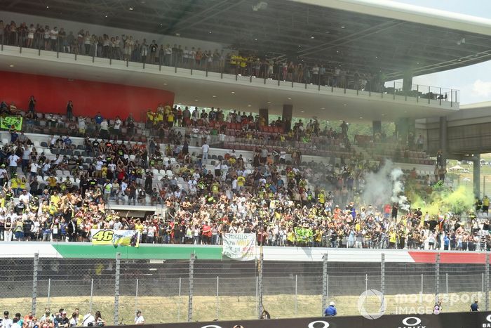 Valentino Rossi, retira su número 46 de MotoGP