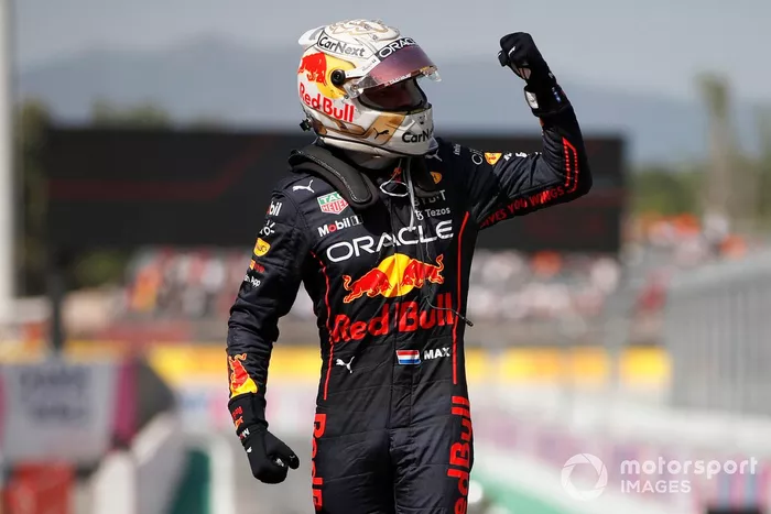 Podio: ganador Max Verstappen, Red Bull Racing