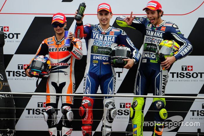 Podio: 1º Jorge Lorenzo, 2º Dani Pedrosa, 3º Valentino Rossi