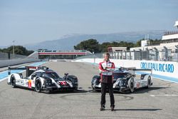 Fritz Enzinger, jefe del equipo de Porsche LMP1 con el híbrido de Porsche de 2016 919