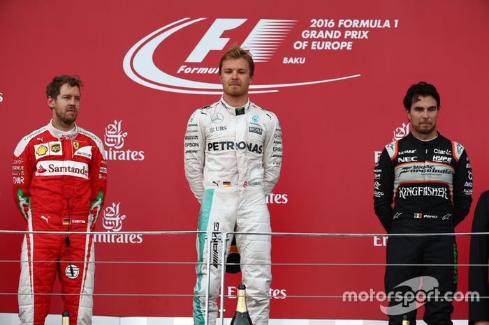 Podio: primer lugar Nico Rosberg, Mercedes AMG Petronas F1 W07,segundo lugar Sebastian Vettel, Scuderia Ferrari SF16-H y tercer lugar Sergio Pérez, Force India F1 VJM09