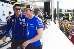 Valentino Rossi, Yamaha Factory Racing und Aleix Espargaro, Team Suzuki MotoGP
