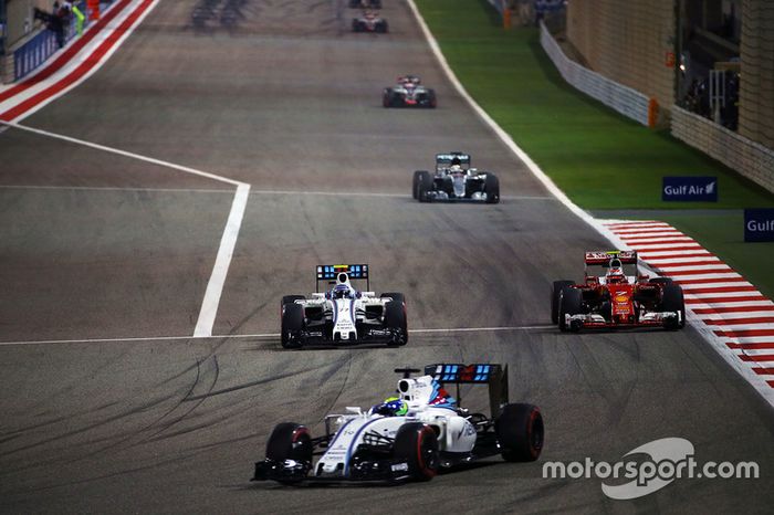 Felipe Massa, Williams FW38, Valtteri Bottas, Williams FW38 y Kimi Raikkonen, Ferrari SF16-H